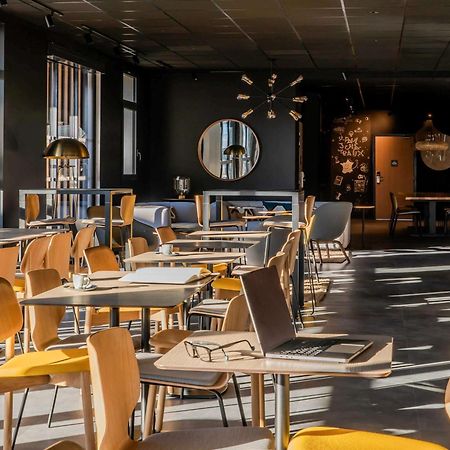Ibis Saint Paul Trois Chateaux Exterior foto