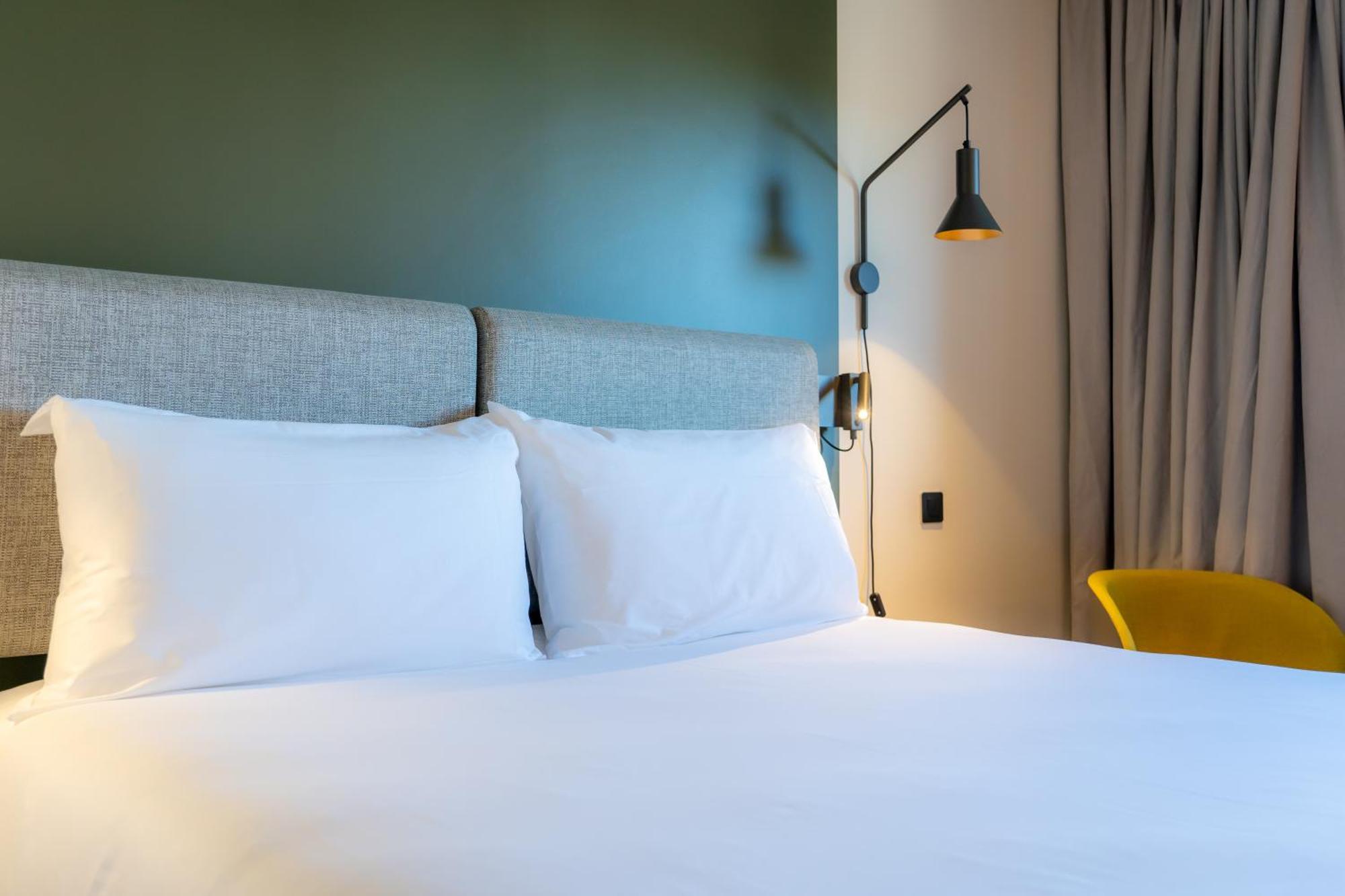 Ibis Saint Paul Trois Chateaux Exterior foto