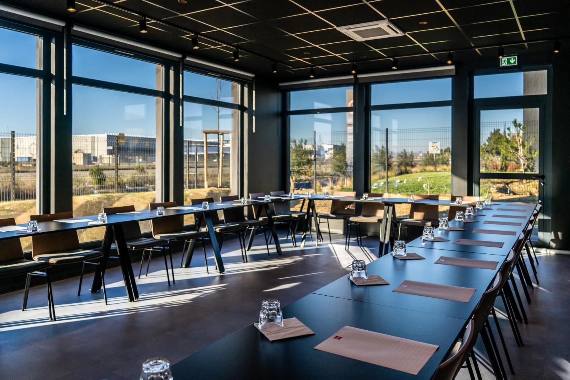 Ibis Saint Paul Trois Chateaux Exterior foto