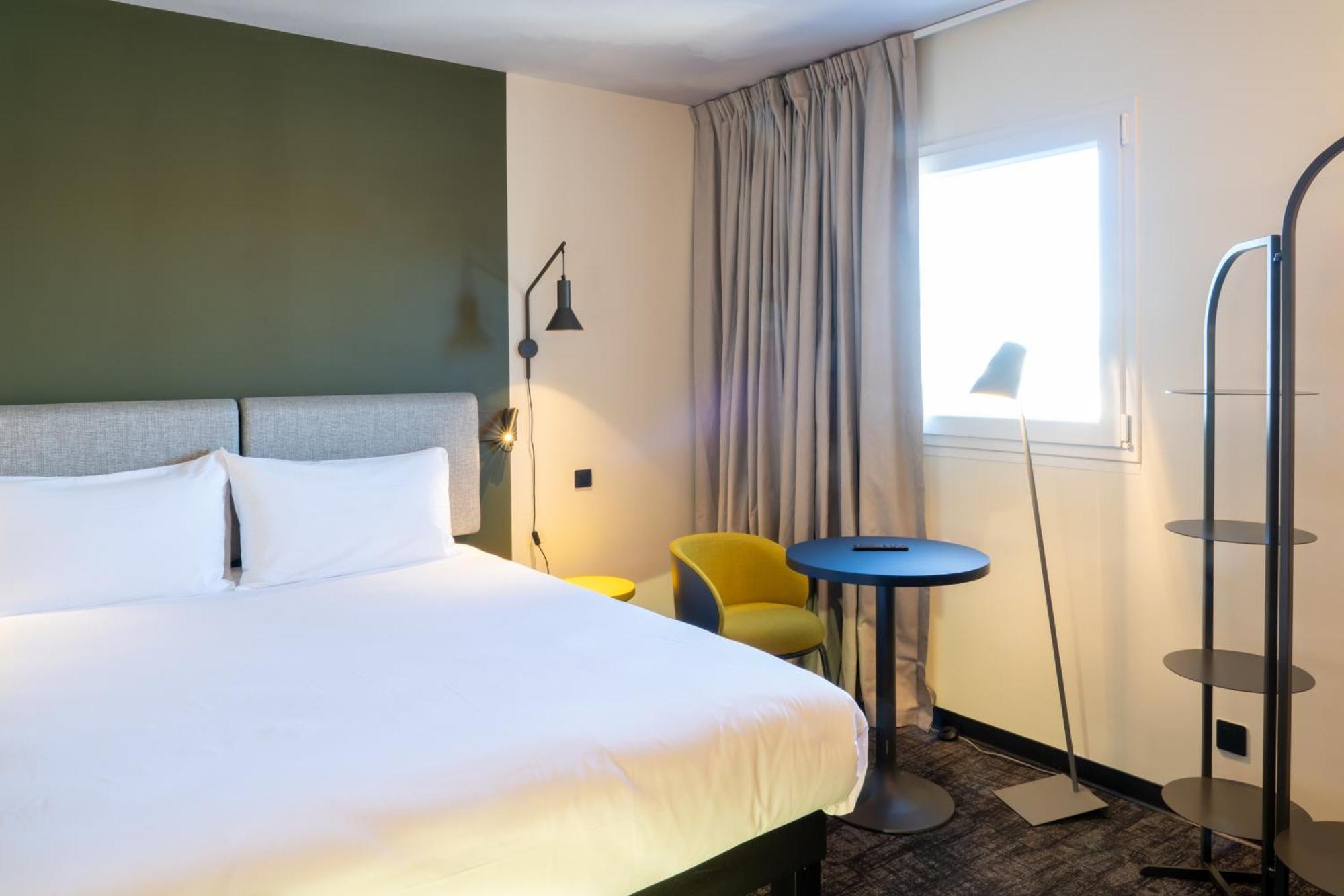 Ibis Saint Paul Trois Chateaux Exterior foto
